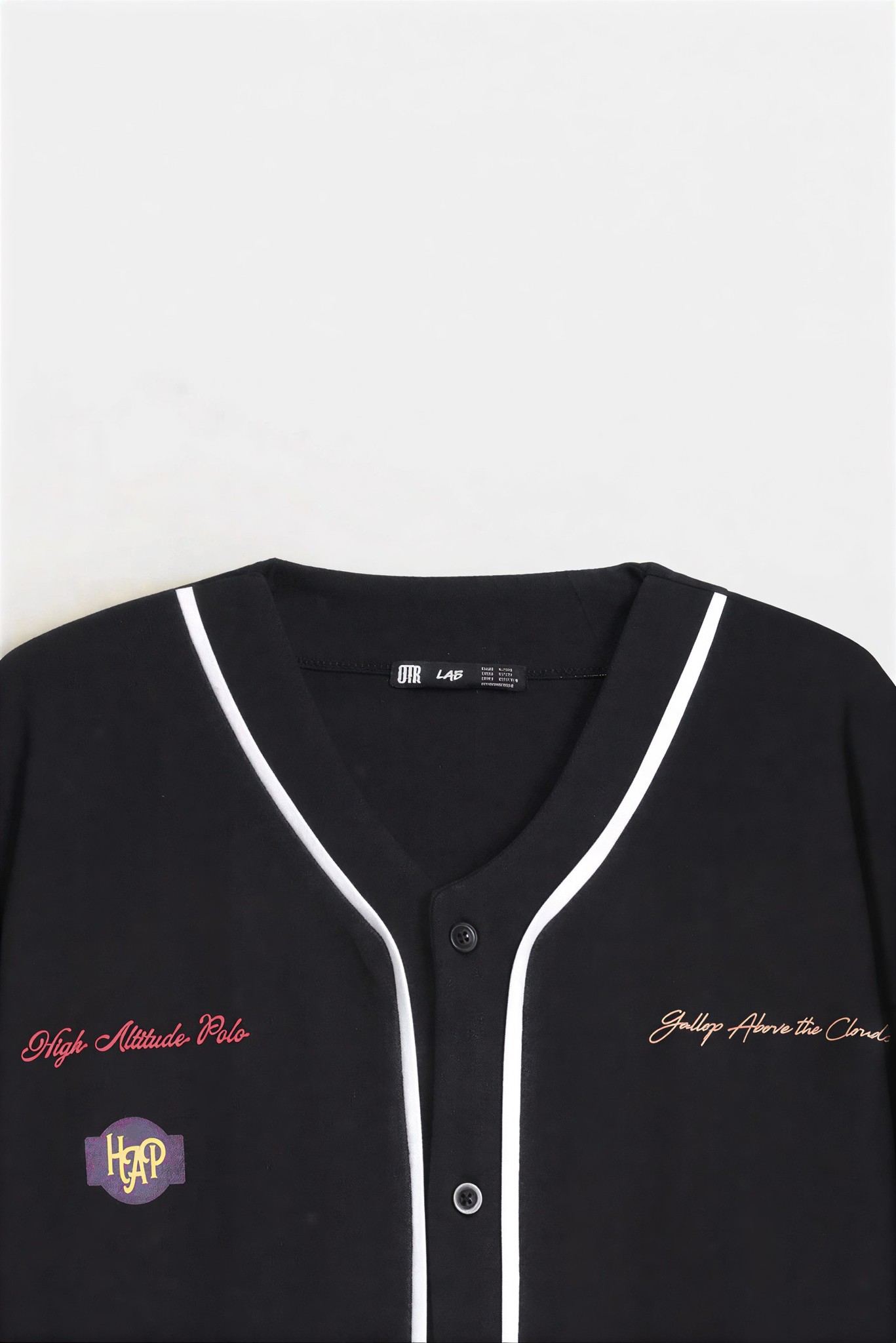 Базовая футболка прямого кроя